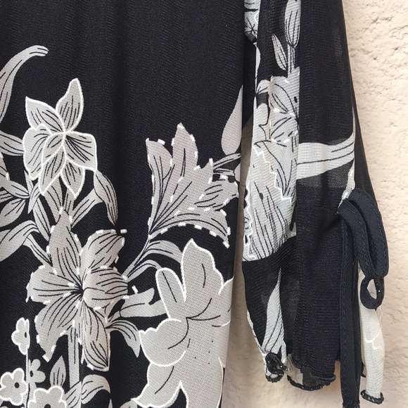 Design Works Floral Top - Picture 2 of 3